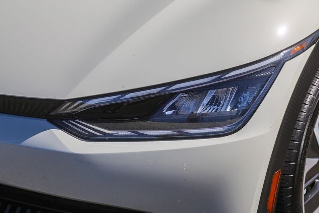2024 Kia EV6 Light