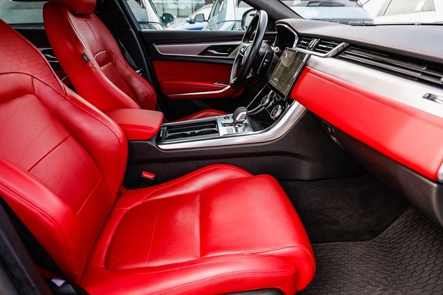 2021 Jaguar XF R-Dynamic SE