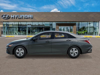 2026 Hyundai ELANTRA SE